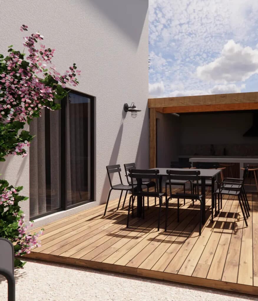 Terrasse bois et mobilier extérieur noir moderne Terrasse en bois clair avec ensemble de salle à manger extérieur noir, mur texturé blanc, et mur végétal à fleurs roses sous un ciel bleu nuageux.
