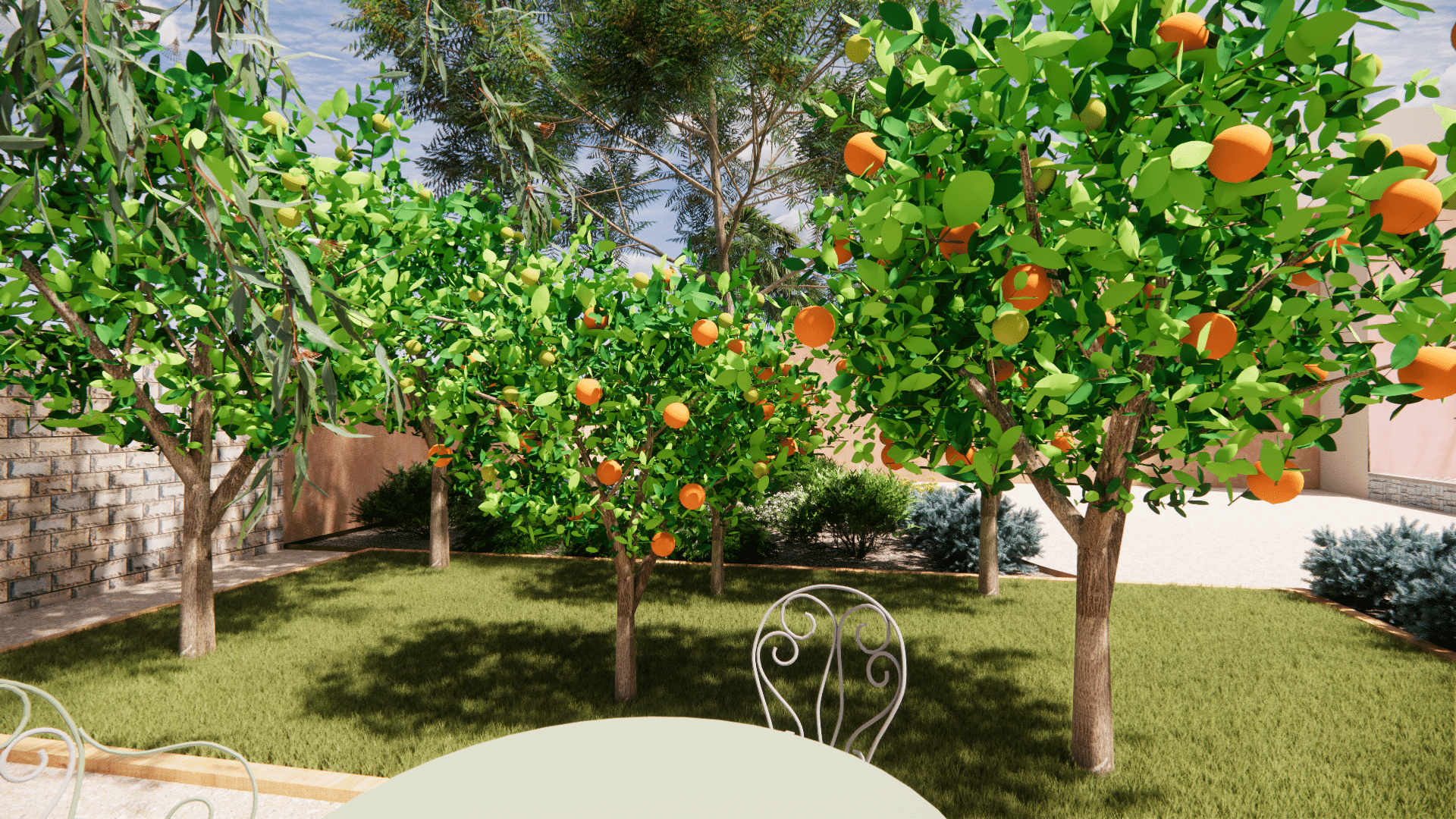 Jardin méditerranéen ensoleillé avec orangers en fruits, pelouse verte et mobilier de terrasse blanc élégant.