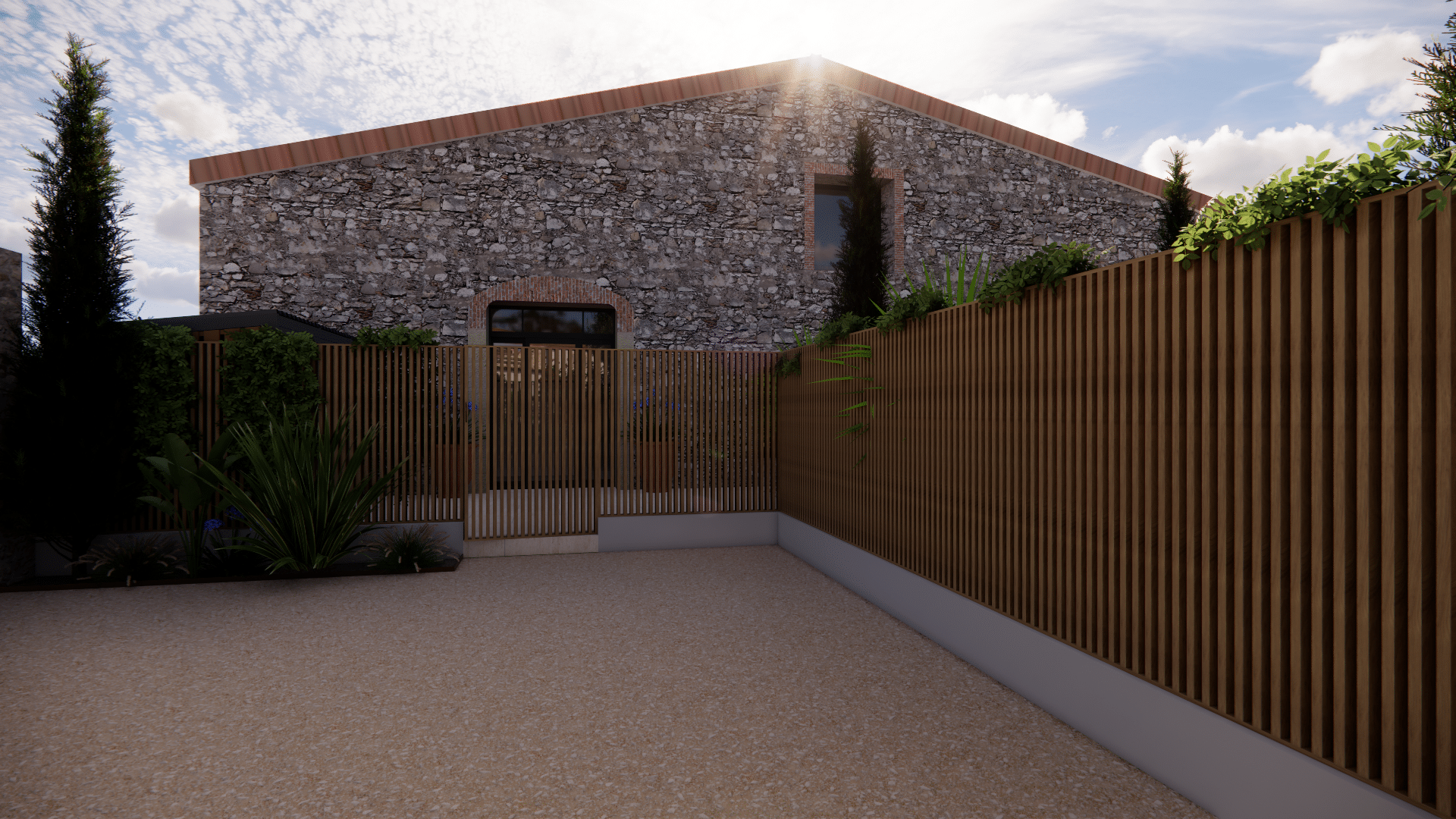 Maison en pierre ancienne avec clôture moderne en bois, cour en gravier et jardin paysager ensoleillé.
